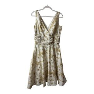 BB26 Maggy London Floral Fit & Flare Dress Cream Beige Sleeveless Size 10